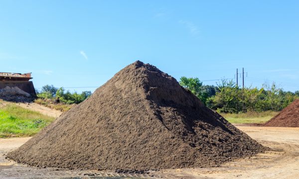 Black Dirt Delivery in Seneca