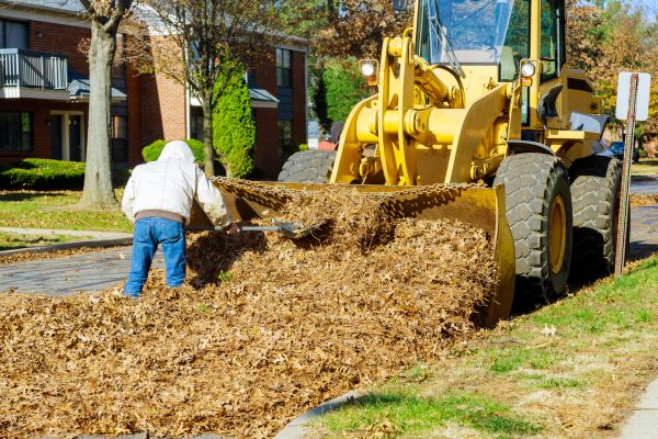 Mulch Hauling in Seneca