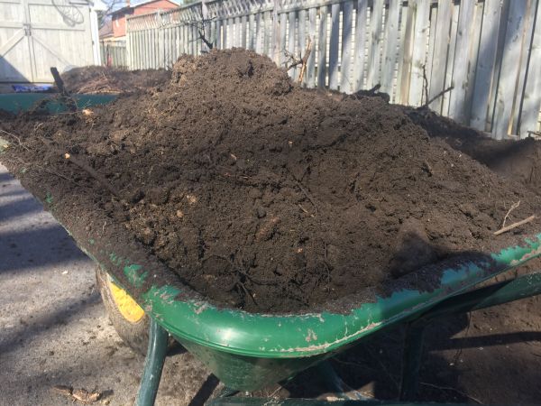 Residential Dirt Delivery in Seneca